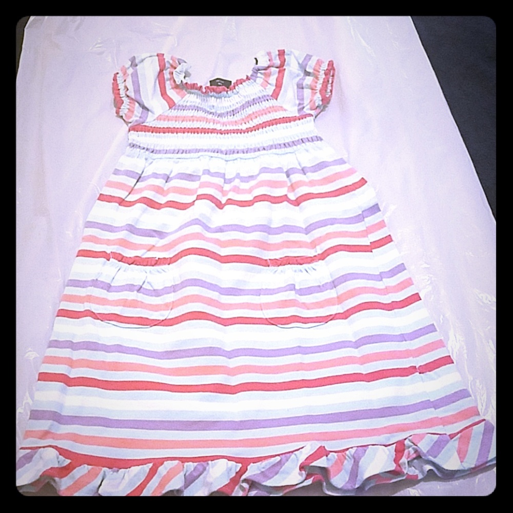 Girls cap sleeve dress